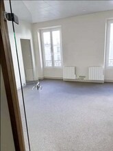 182 Rue La Fayette, Paris à louer Photo intérieure– Image 2 sur 3