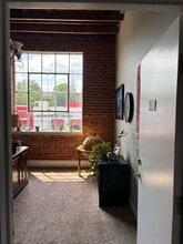 120 E Taylor St, Griffin, GA à louer Photo intérieure– Image 2 sur 3