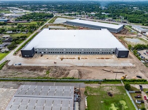 12020 State Highway 249, Houston, TX à vendre Photo de la construction– Image 1 sur 8