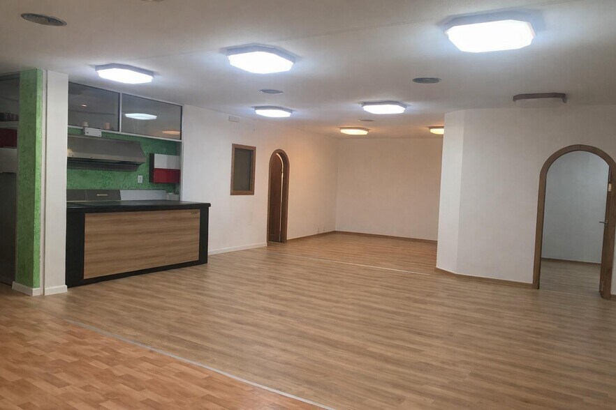 Local commercial dans Benaguasil, Valencia à vendre - Photo de l’immeuble – Image 3 sur 15