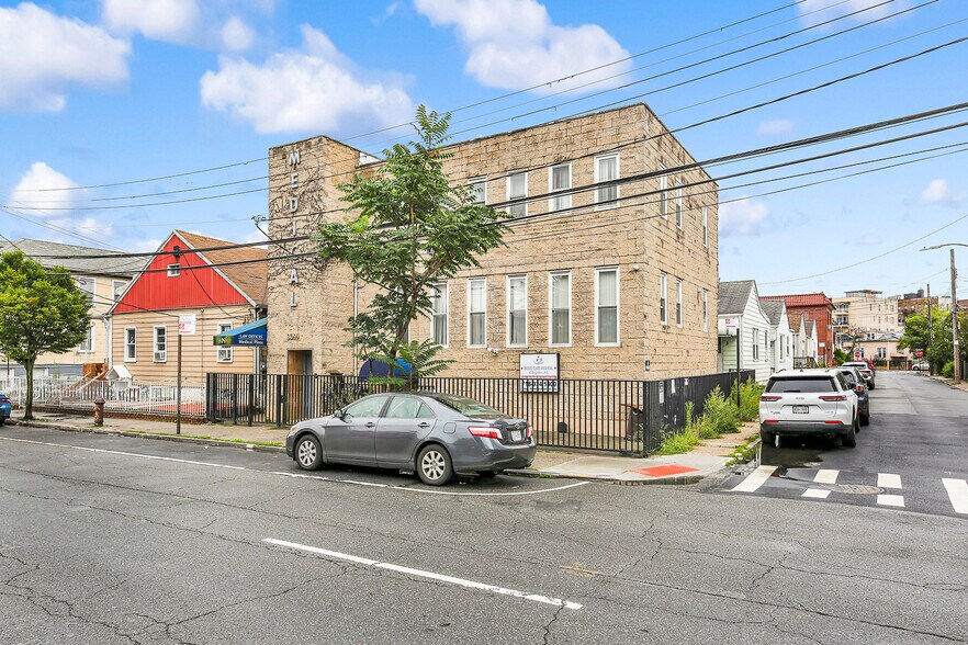 3099 Coney Island Ave, Brooklyn, NY à vendre - Photo de l’immeuble – Image 2 sur 26