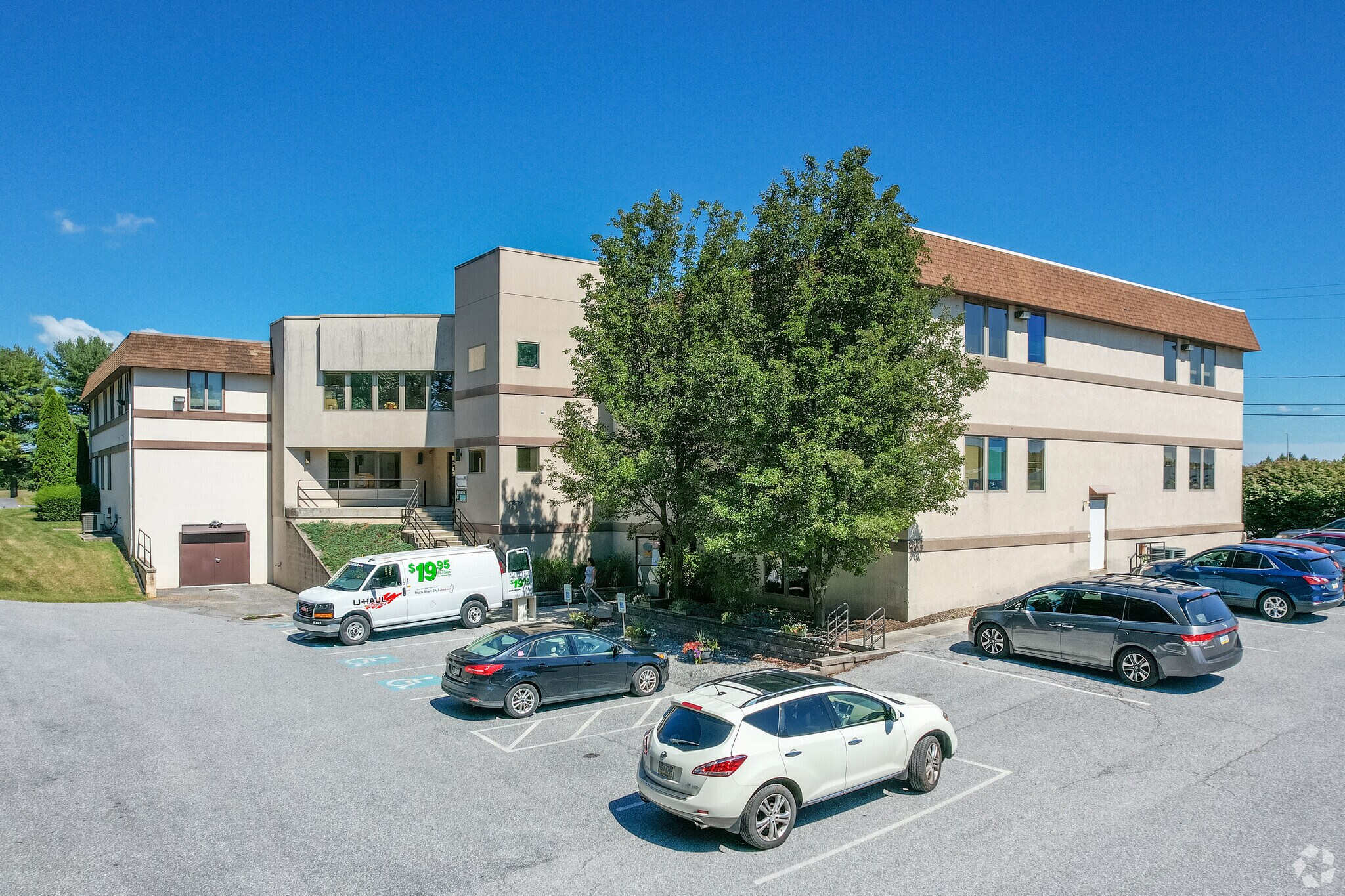 1200 Walnut Bottom Rd, Carlisle, PA à louer Photo principale– Image 1 sur 6