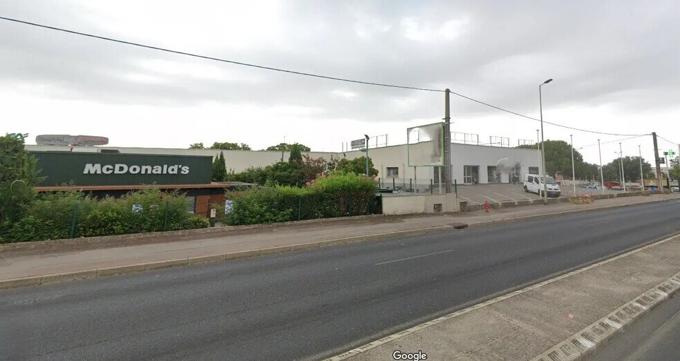 Local commercial dans Montpellier à louer - Photo de l’immeuble – Image 3 sur 4