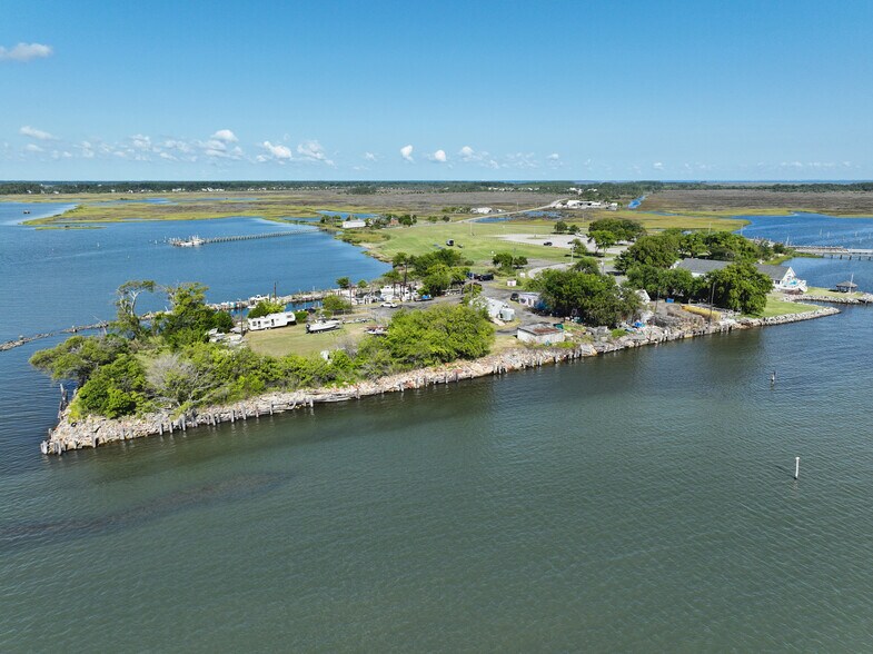 435 Messick Rd, Poquoson, VA à vendre - Photo de l’immeuble – Image 3 sur 6