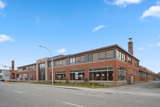 Plus de détails pour 4360 Ch de la Côte-de-Liesse, Mt Royal, QC - Bureau/Local commercial, Industriel/Logistique à louer
