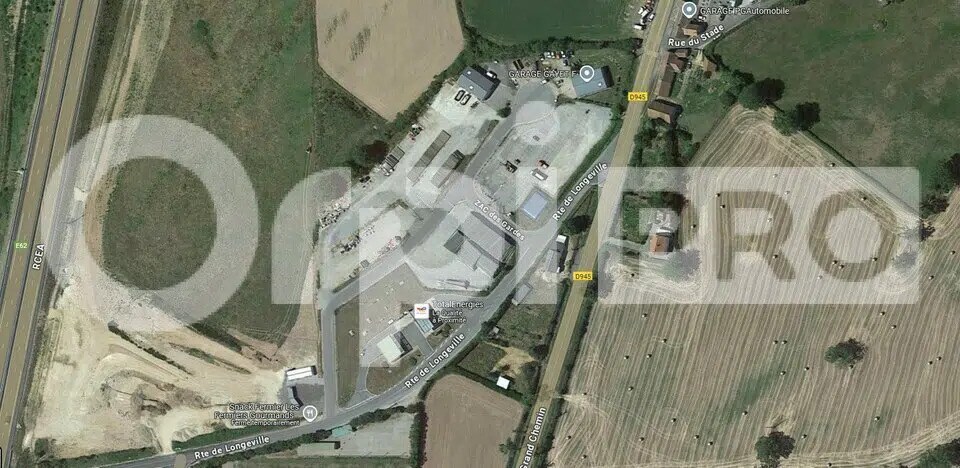  dans Deux-Chaises à vendre Photo principale– Image 1 sur 1