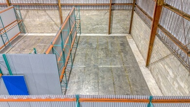 5806 N 53rd St, Tampa, FL à louer Photo intérieure– Image 2 sur 4