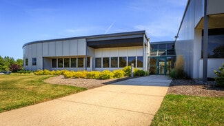 Plus de détails pour 104 Windsor Center Dr, East Windsor, NJ - Bureau à louer