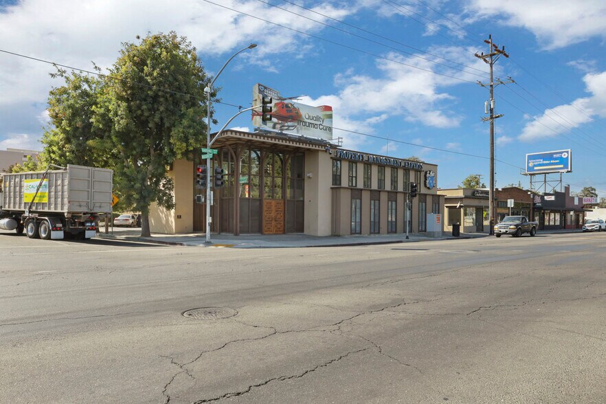 200 W Harding Way, Stockton, CA à vendre - Photo de l’immeuble – Image 3 sur 25