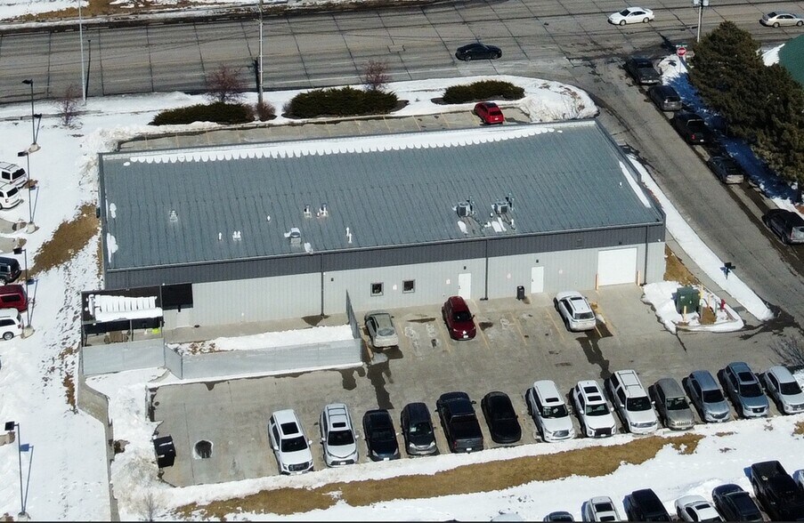 101 SW 14th Pl, Lincoln, NE à louer - Photo de l’immeuble – Image 3 sur 4