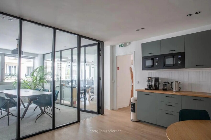 101 Rue De Vaugirard, Paris à louer - Photo de l’immeuble – Image 3 sur 13