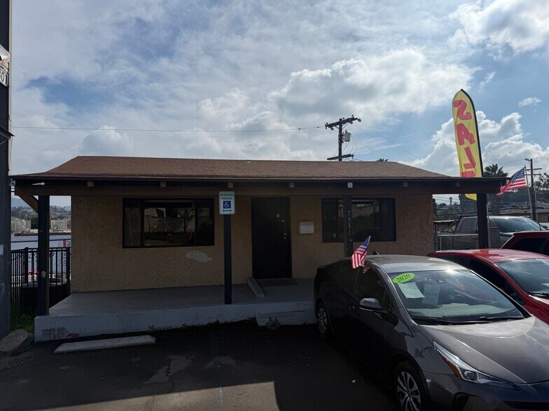 7931 Winter Gardens Rd, El Cajon, CA à vendre - Photo de l’immeuble – Image 2 sur 5