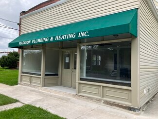 Plus de détails pour 1590 Coutant Ave, Lakewood, OH - Local commercial à louer