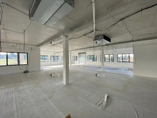 Plus de détails pour Bureau à vendre