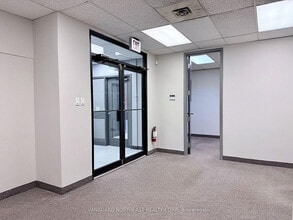 3790-3820 Victoria Park Av, Toronto, ON à louer Photo intérieure– Image 1 sur 3