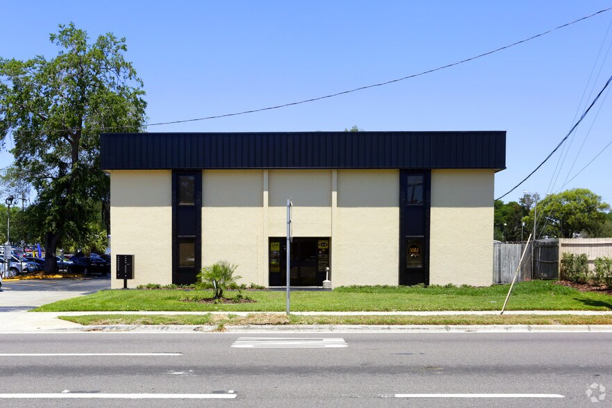 104 E Fowler Ave, Tampa, FL à louer - Photo de l’immeuble – Image 2 sur 3