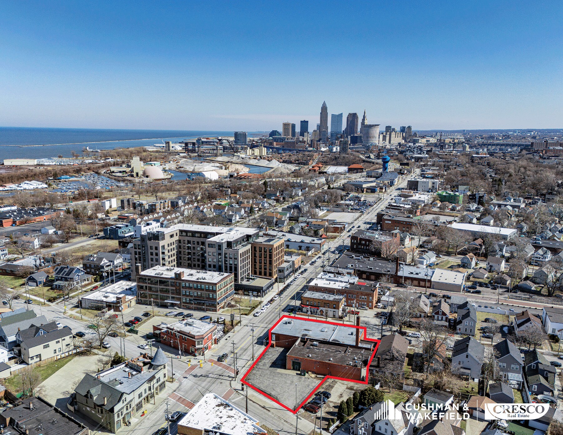 5701-5711 Detroit Ave, Cleveland, OH à vendre Photo de l’immeuble– Image 1 sur 17