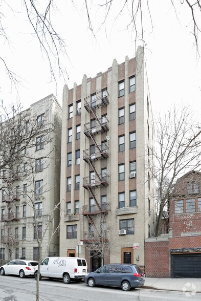 Portefeuille de 2 biens à vendre sur LoopNet.fr - Photo de l’immeuble – Image 1 sur 47
