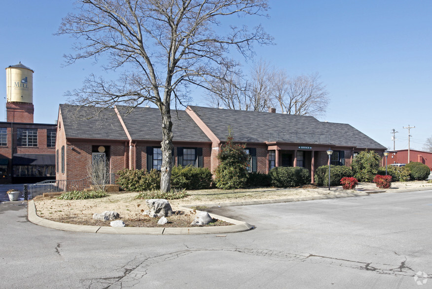 300 N Maple St, Lebanon, TN à vendre - Photo principale – Image 1 sur 4