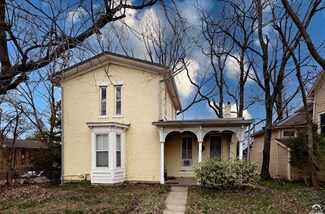 Plus de détails pour 728 Rhode Island St, Lawrence, KS - Spécialisé à vendre
