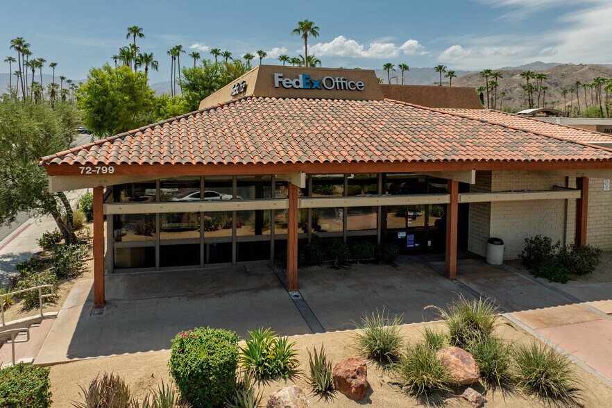 72790 El Paseo, Palm Desert, CA à vendre - Photo principale – Image 1 sur 5