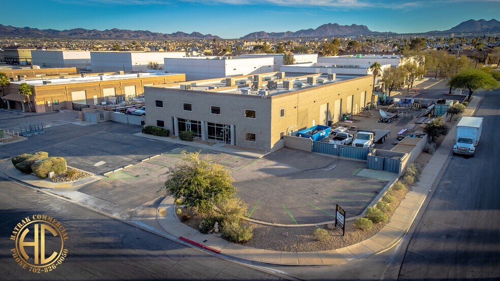 295 Sunpac Ave, Henderson, NV à vendre - Photo de l’immeuble – Image 3 sur 53