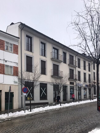 Plus de détails pour Calle San Miguel, 1, El Espinar - Logement à vendre
