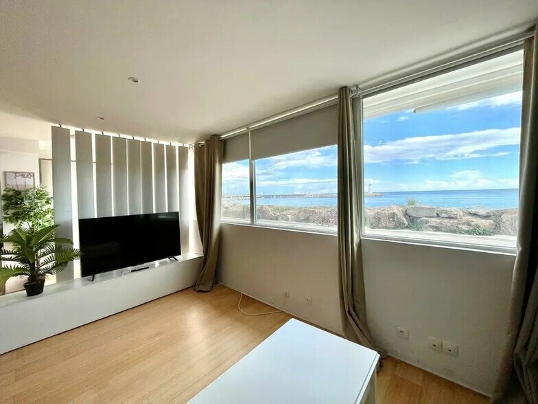 Local commercial dans Villeneuve-Loubet à louer - Photo intérieure – Image 1 sur 6