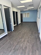 131 W 33rd St, National City, CA à louer Photo intérieure– Image 2 sur 9