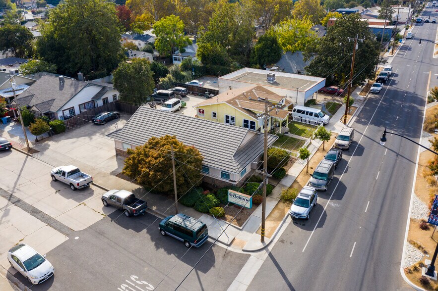 642 Bridge St, Yuba City, CA à louer - Photo de l’immeuble – Image 3 sur 7