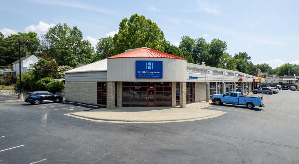 416-424 N Madison Blvd, Roxboro, NC à louer - Photo de l’immeuble – Image 2 sur 5
