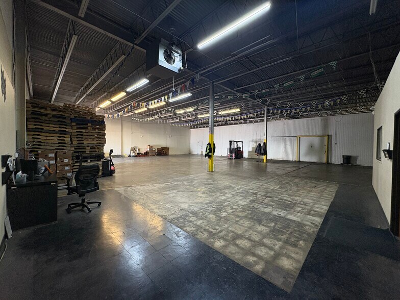 3002-3014 Avenue E E, Arlington, TX à louer - Photo de l’immeuble – Image 3 sur 25
