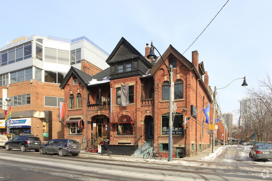 551-555 Church St, Toronto, ON à vendre - Photo de l’immeuble – Image 2 sur 4