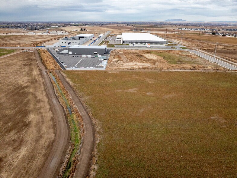 17540 Midland Blvd, Nampa, ID à louer - Aérien – Image 2 sur 3
