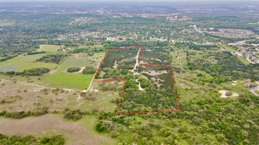 175 Eastwood Ln, San Marcos, TX à vendre - Photo de l’immeuble – Image 3 sur 5