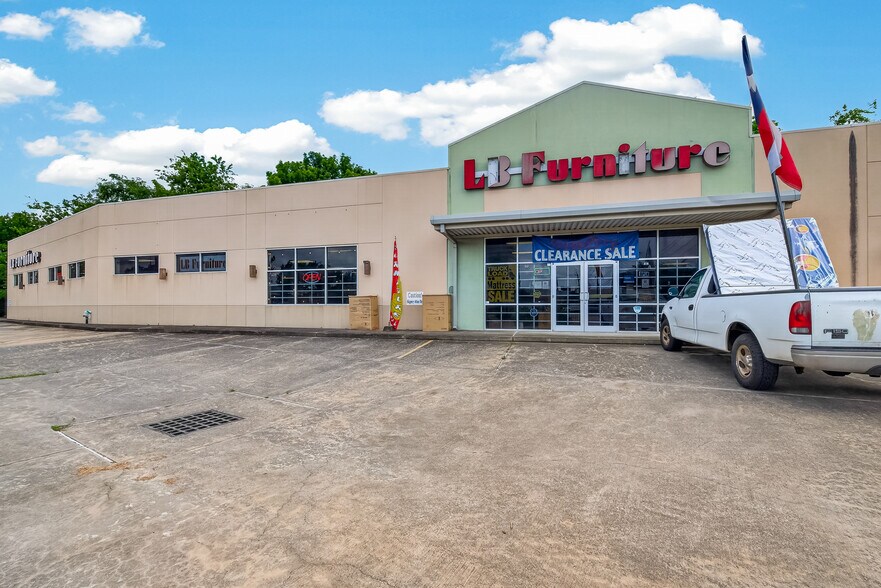 9223 Bissonnet St, Houston, TX à vendre - Photo de l’immeuble – Image 2 sur 22