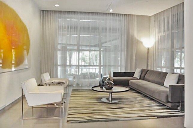 1900 N Bayshore Dr, Miami, FL 33132 - Lot 212 - - Hall d’entrée - Image 1 of 16