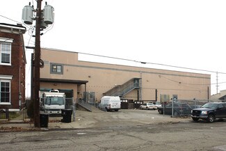 Plus de détails pour 617 E Washington St, Louisville, KY - Industriel/Logistique à louer