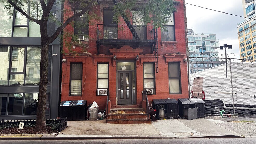 544 W 49th St, New York, NY à vendre - Photo de l’immeuble – Image 2 sur 13