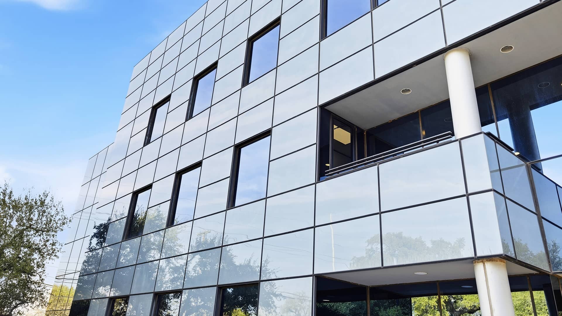 Synergy Plaza portefeuille de 2 biens à vendre sur LoopNet.fr Photo de l’immeuble– Image 1 sur 14