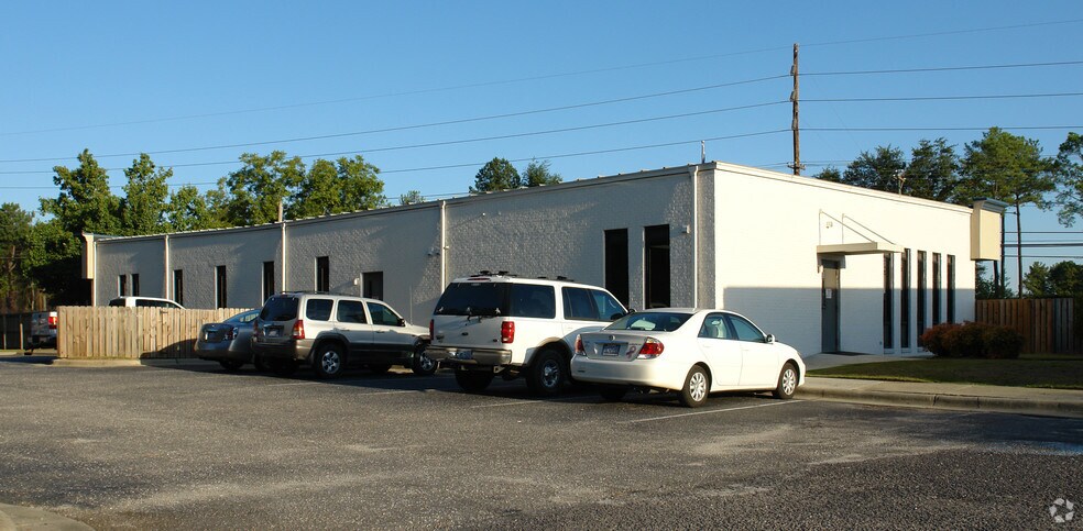 6205 Raeford Rd, Fayetteville, NC à vendre - Photo de l’immeuble – Image 2 sur 28