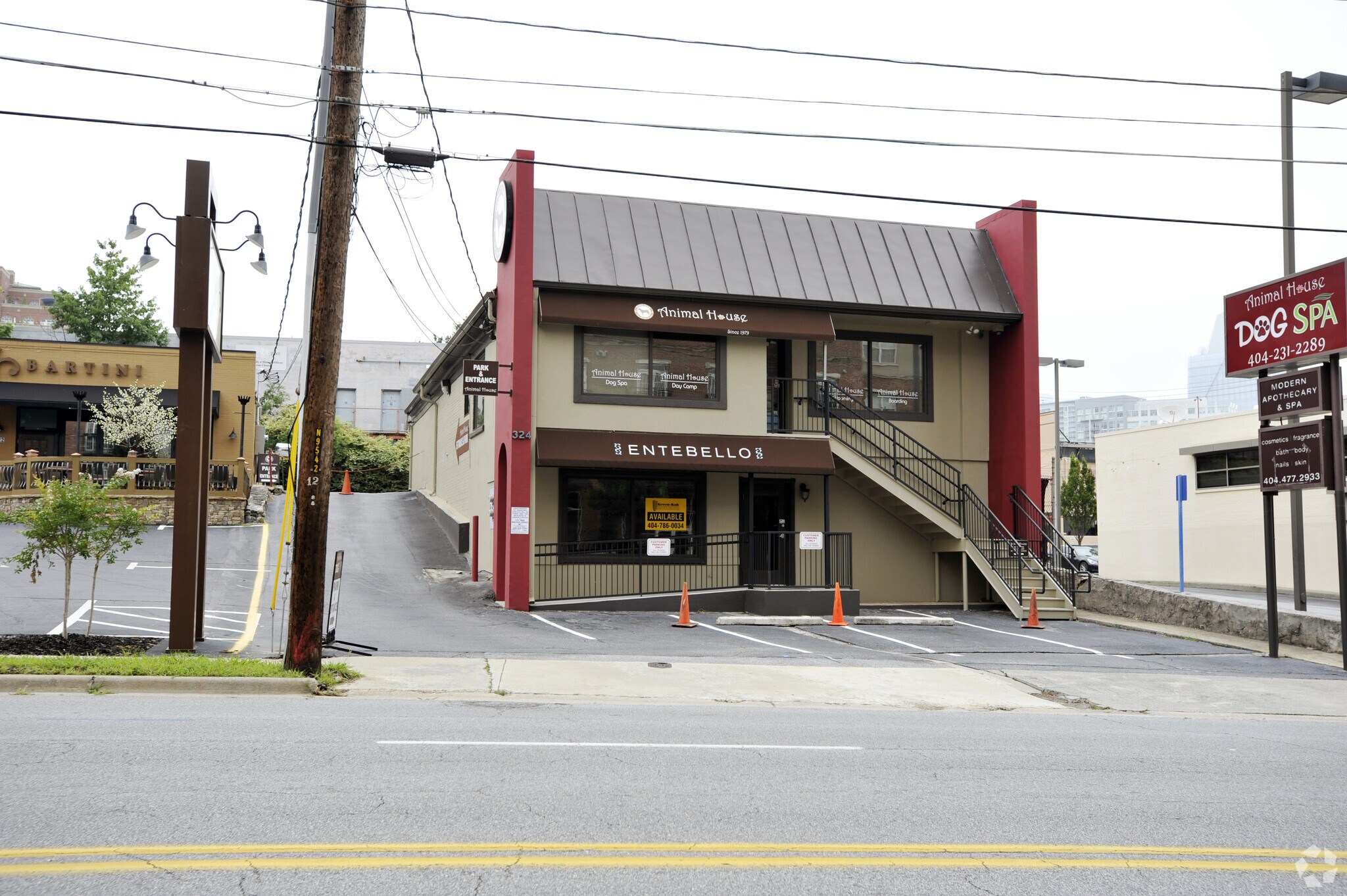 324 E Paces Ferry Rd NE, Atlanta, GA à louer Photo principale– Image 1 sur 63