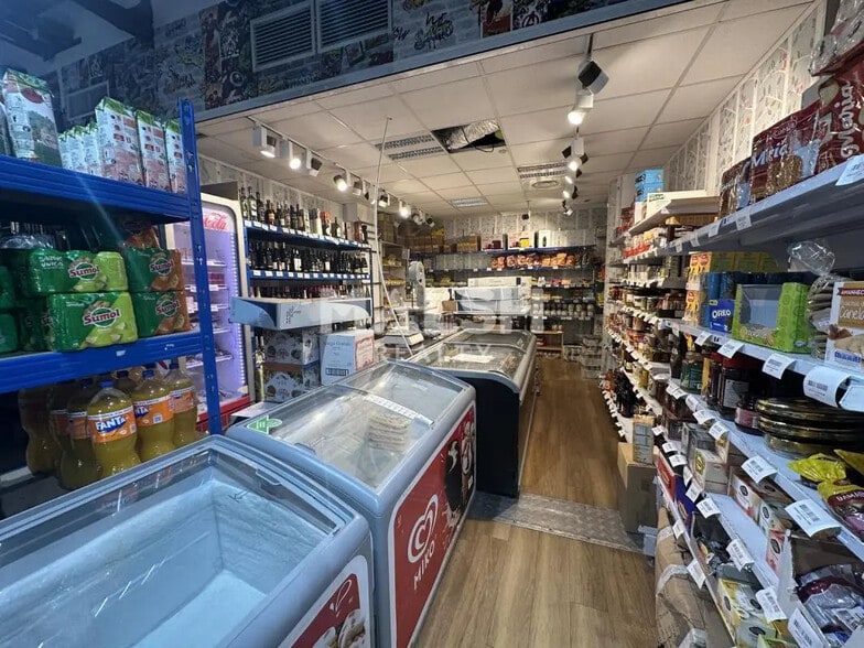 Local commercial dans Lyon à louer - Photo de l’immeuble – Image 2 sur 3