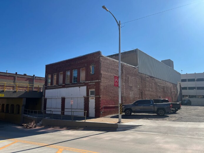 2 NW 6th St, Oklahoma City, OK à vendre - Photo de l’immeuble – Image 1 sur 3