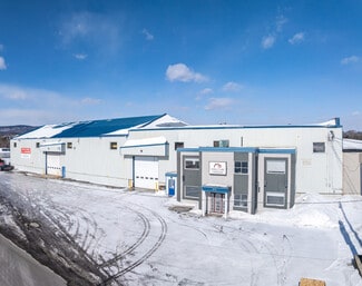 Plus de détails pour 2711-2715 Louis-XIV Boul, Québec, QC - Industriel/Logistique à vendre