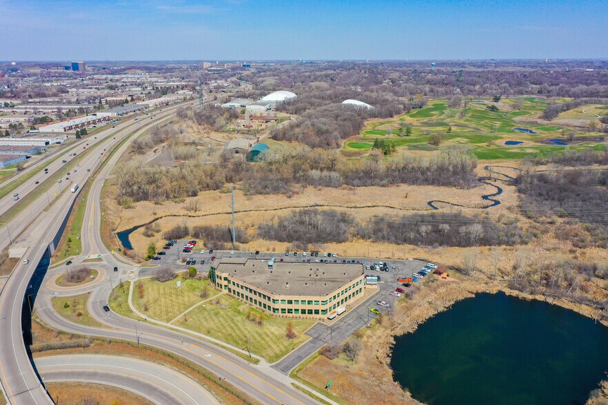 8100 W 78th St, Edina, MN à louer - Photo de l’immeuble – Image 3 sur 8