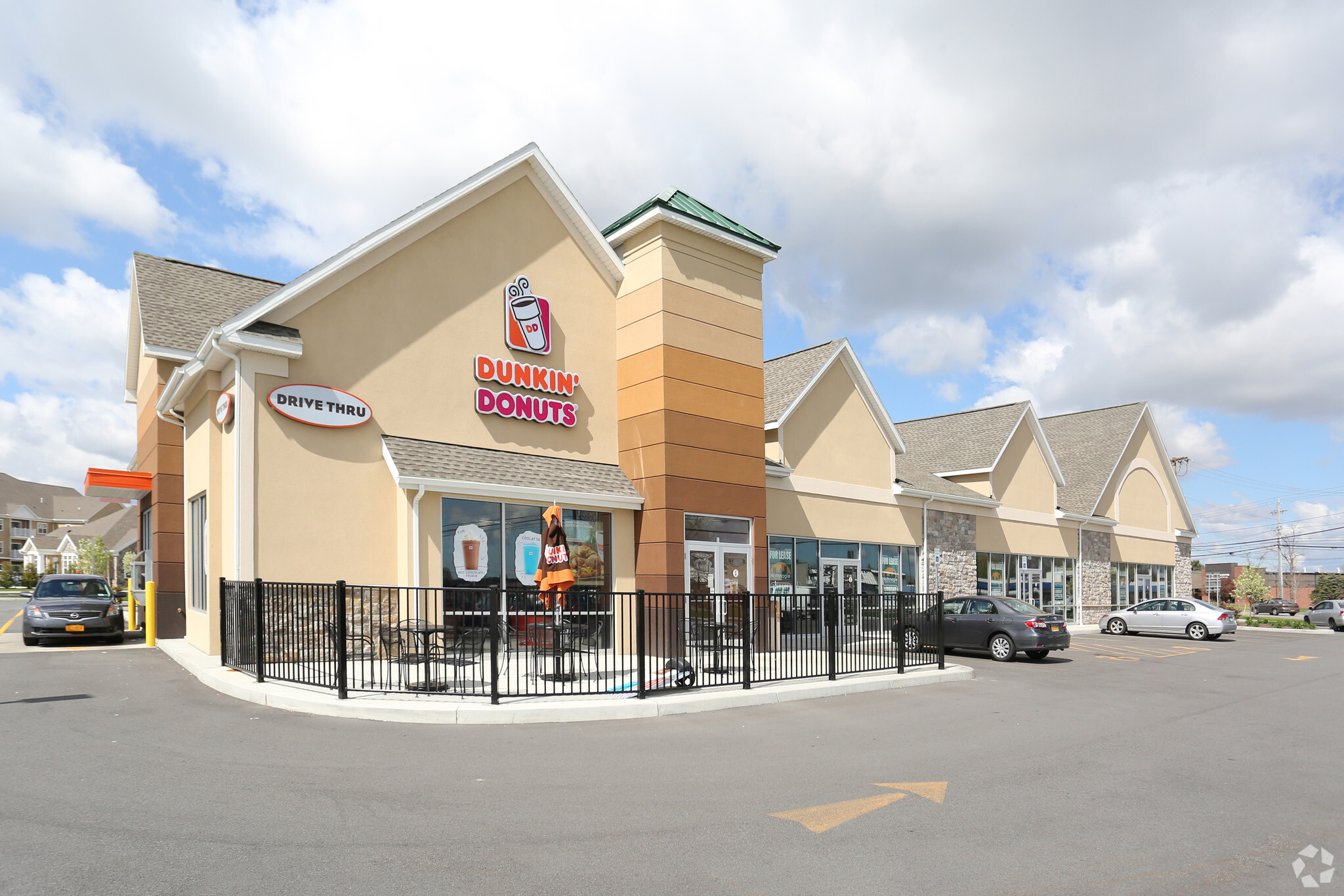 2341 Brighton Henrietta Town Line Rd, Rochester, NY à louer Photo principale– Image 1 sur 20