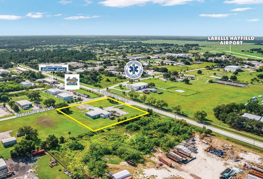 730 E Cowboy Way, LaBelle, FL à vendre - Aérien – Image 3 sur 8