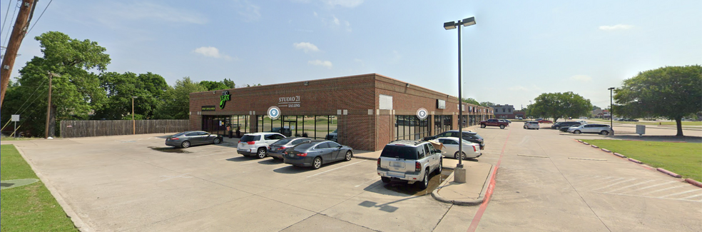 830 Mayfield Rd, Grand Prairie, TX à louer - Photo de l’immeuble – Image 1 sur 8