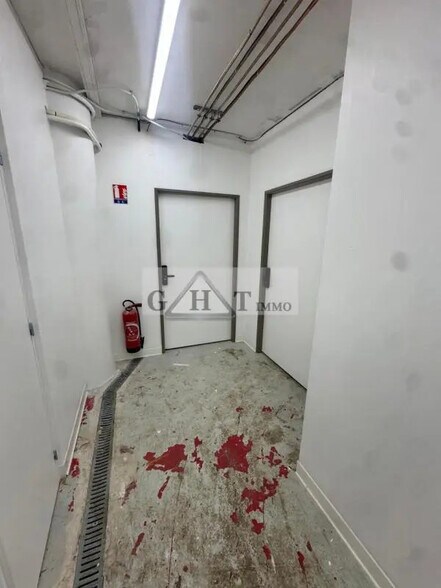 Industriel/Logistique dans Palaiseau à louer - Photo de l’immeuble – Image 3 sur 4